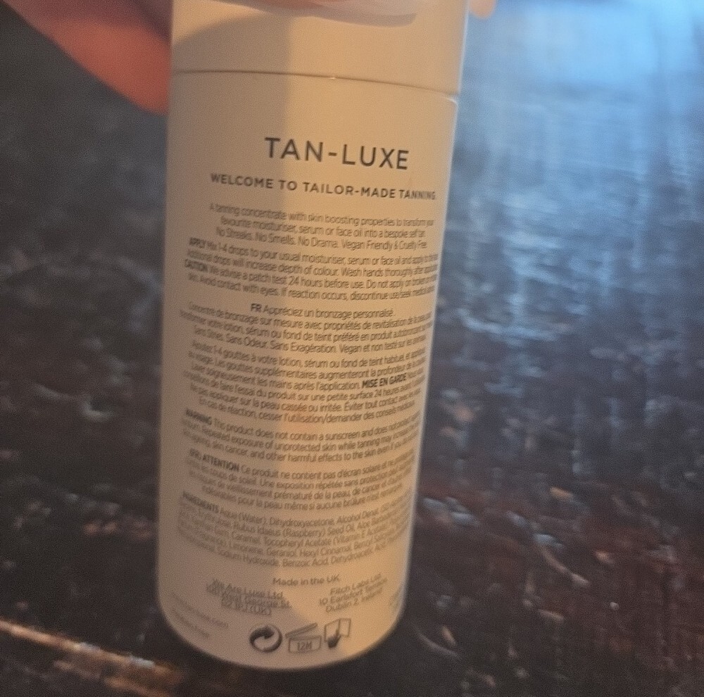 TAN-LUXE The Face Illuminating Self-Tan Drops — NIB - Picture 5 of 6